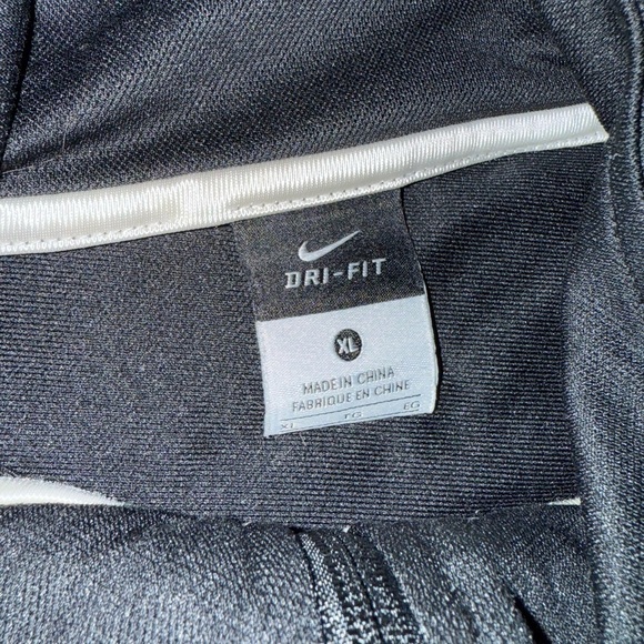 2010 Nike Black Jacket - Picture 4 of 5